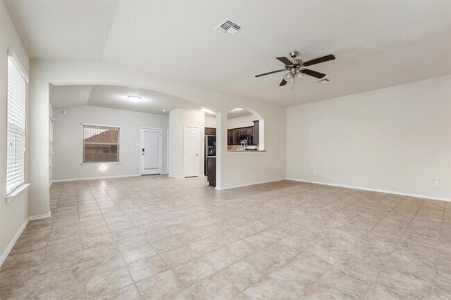 Building Photo - 1709 Gigante Dr