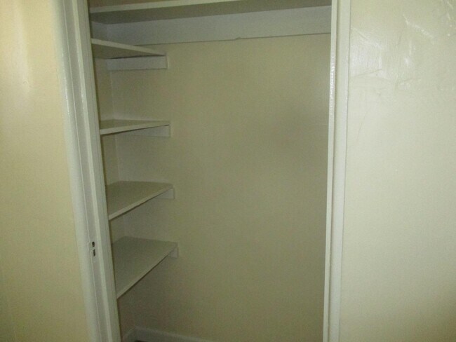 Building Photo - 294 E 6th St