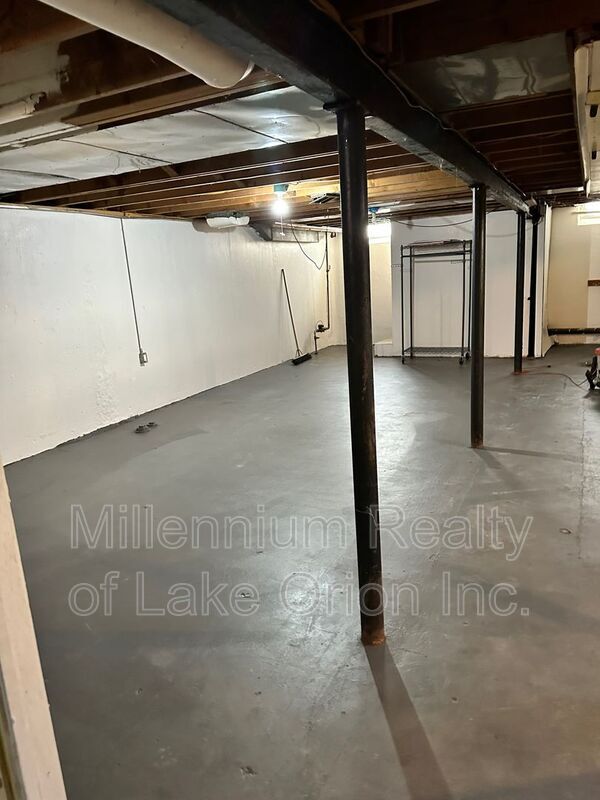 Building Photo - 1173 Dudley Ave