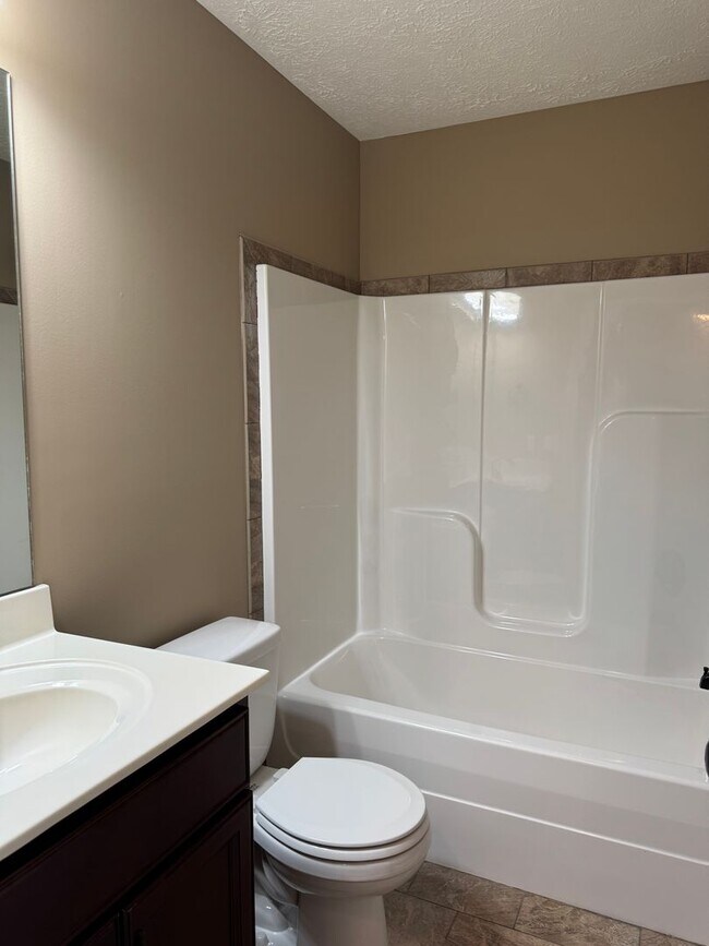 Building Photo - Crosswinds Subdivision! Beautiful 2 Story ...