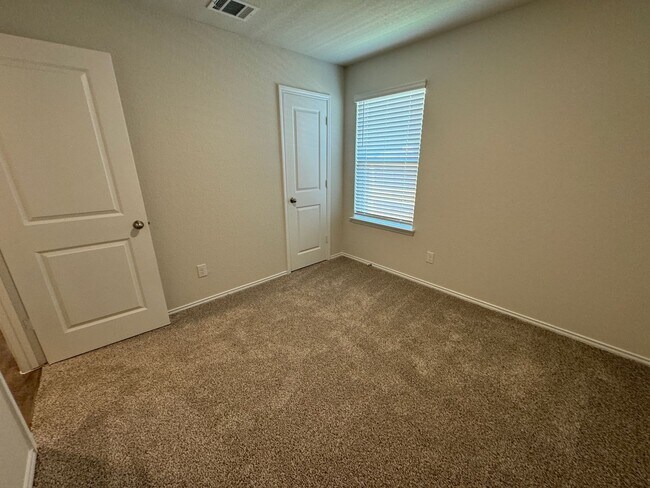 Building Photo - ONE STORY | 3 BEDROOM | 2 BATH | BUILT 2024 | RIVERSTONE AT WESTPOINT