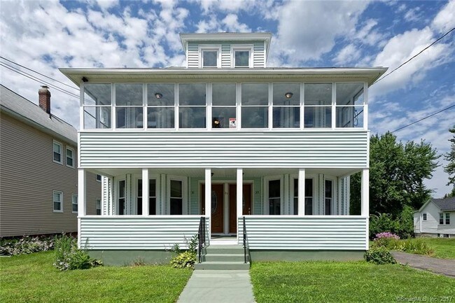 Building Photo - 31 Park Ave