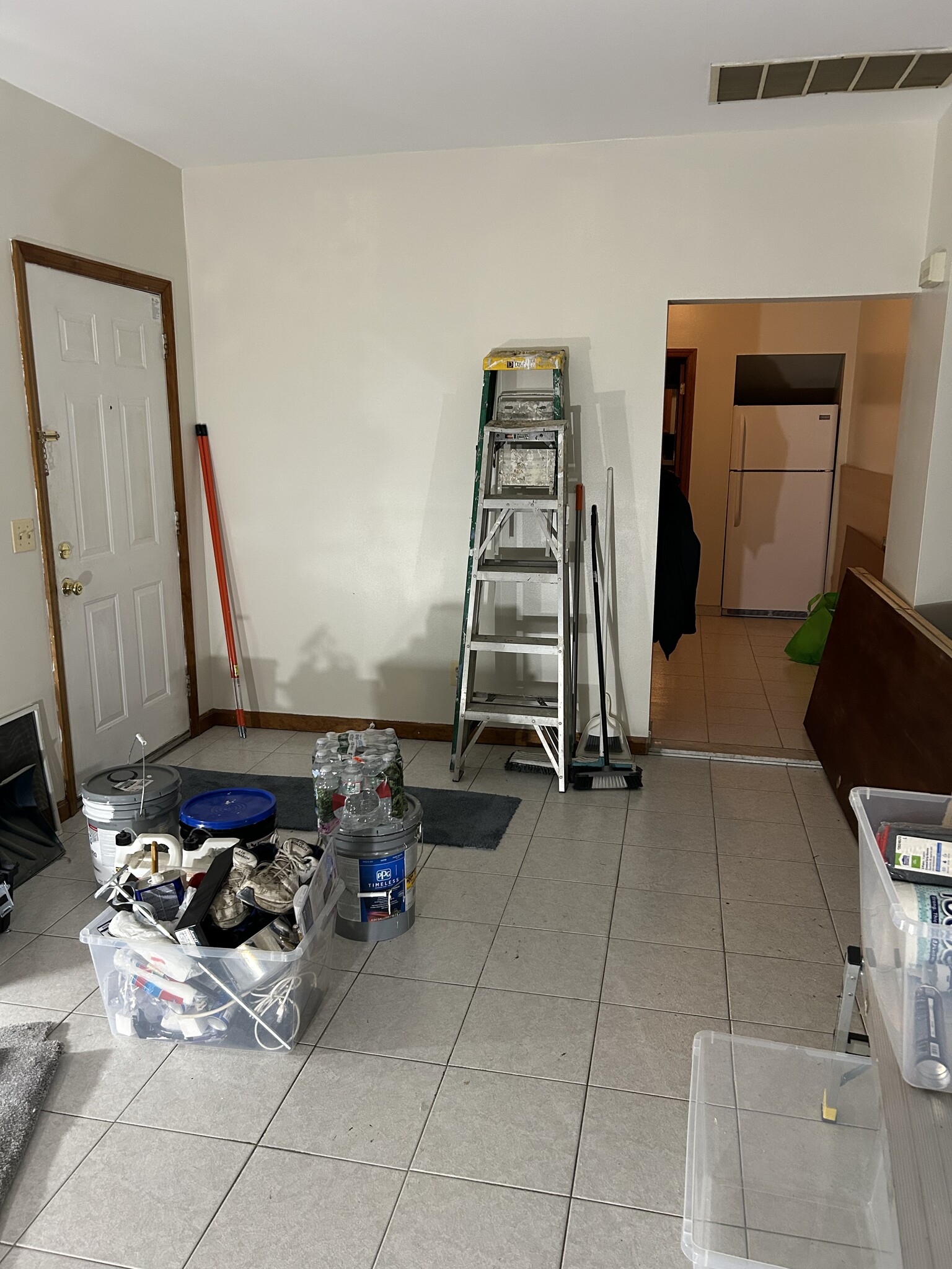 Building Photo - 613 Boulevard