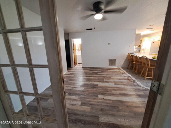 Building Photo - 1750 James Rhodes Pl