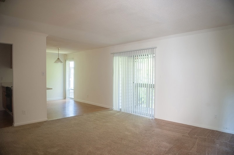 Building Photo - Castlewood Apartments