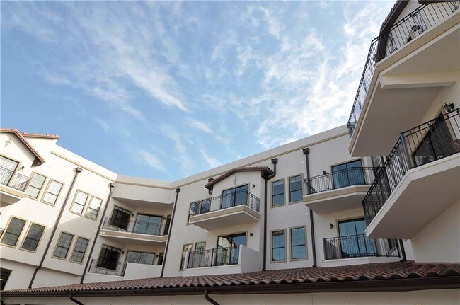 Building Photo - 5232 Colleyville Blvd