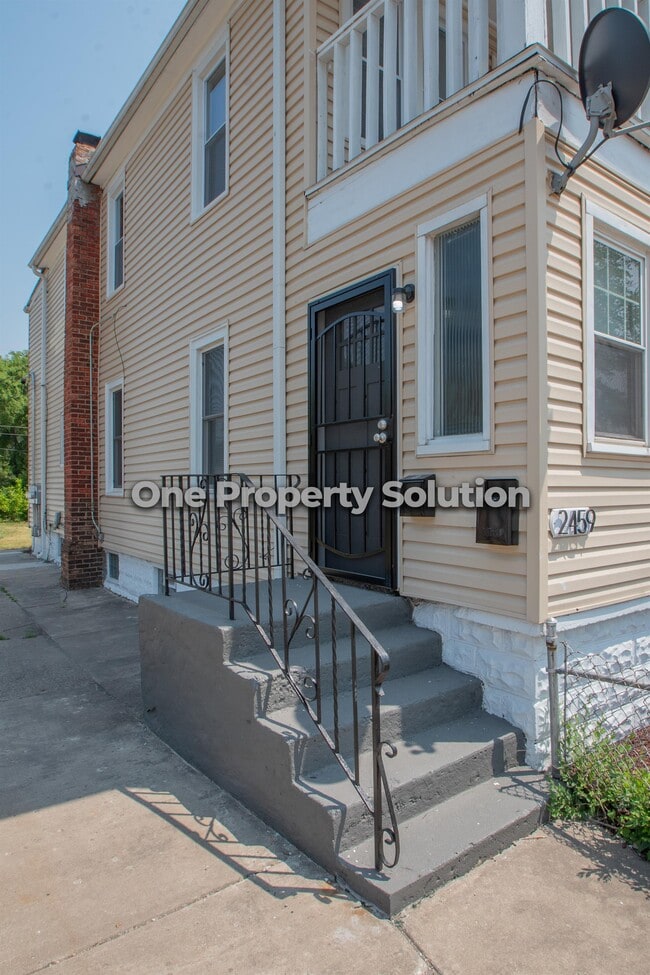 Building Photo - 2459 Jefferson St