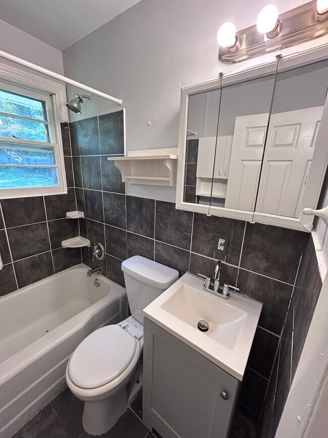 Building Photo - 7534 Blanding Dr
