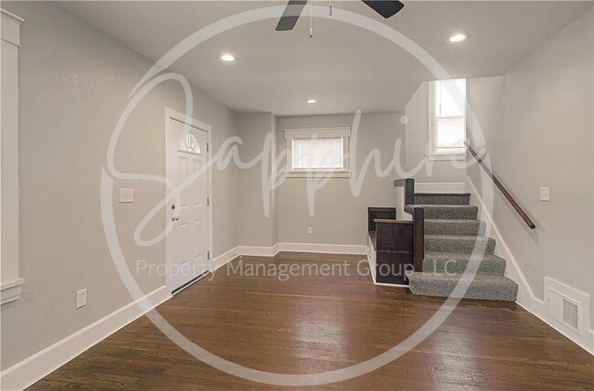 Building Photo - 3144 Agnes Ave