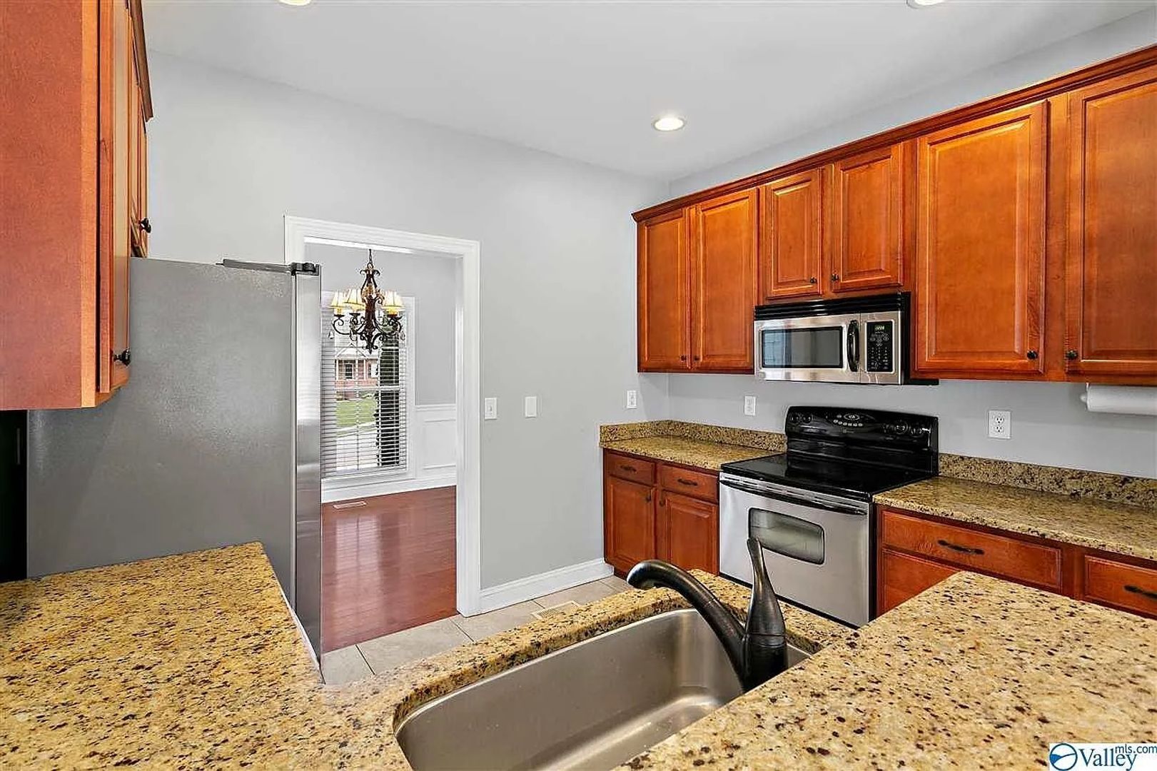 Building Photo - 116 Burwell Cove Dr