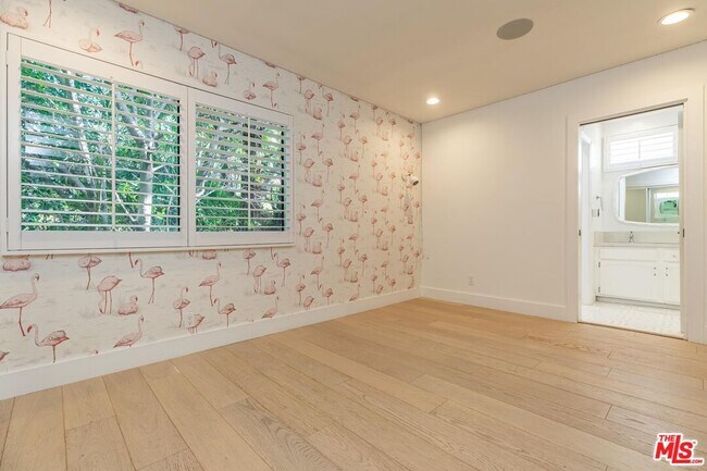 Building Photo - 9823 Cardigan Pl