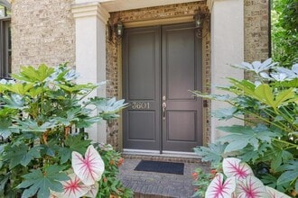 Building Photo - 3601 Habersham Rd NW