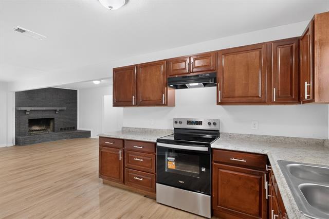 Building Photo - 4801 Hollowbrook Rd