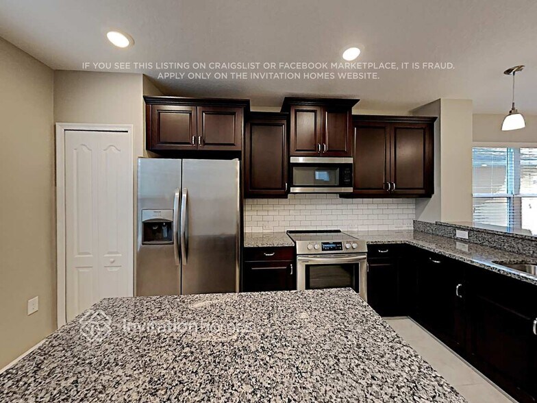 Building Photo - 3864 Shimmering Oaks Dr