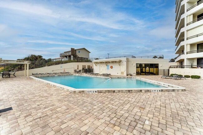 Building Photo - 3855 S Atlantic Ave