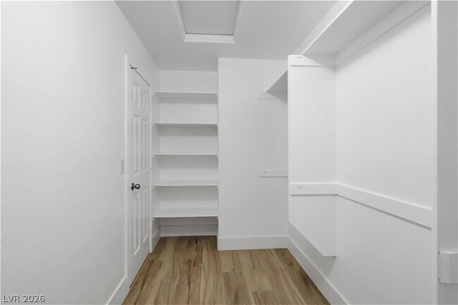 Building Photo - 8946 W Marmo Ave