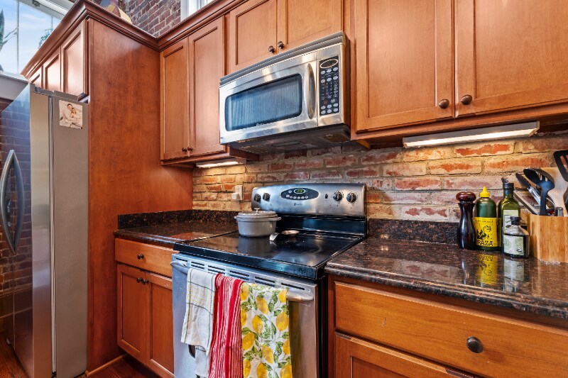 Building Photo - 4 Beaufain St