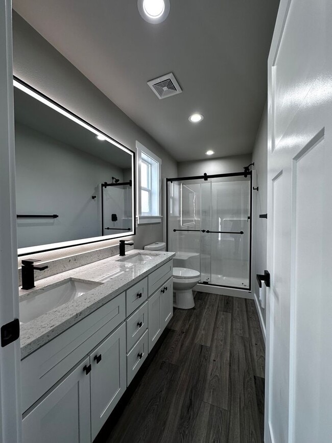 Building Photo - 207 S Razor Clam Dr SW