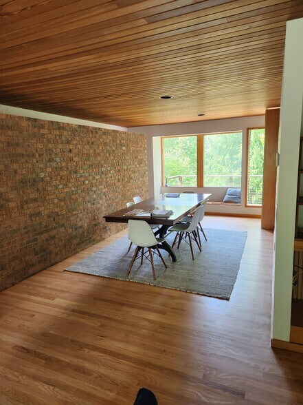 Dining Area - 6666 Bloomfield Ln