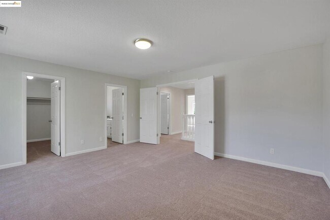 Building Photo - GREAT CUL DE SAC LOCATION IN PRIME TRACY N...