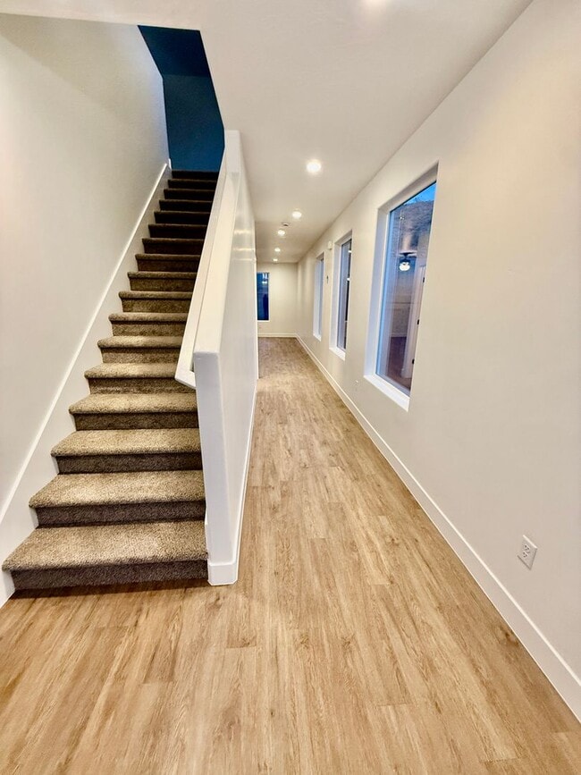 Building Photo - Beautiful Home in Desert Canyons Neighborhood