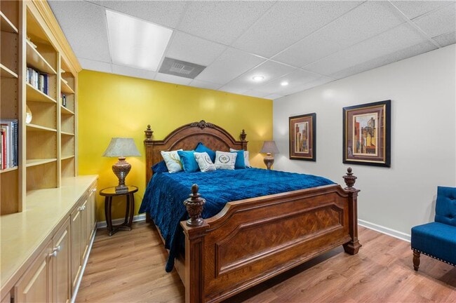 Building Photo - 460 Peyton Rd SW