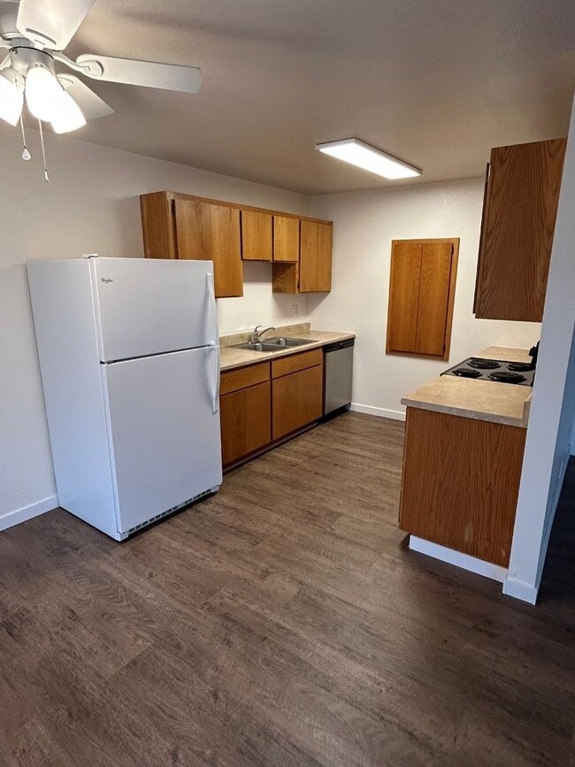 Building Photo - ScreenFirstStrike