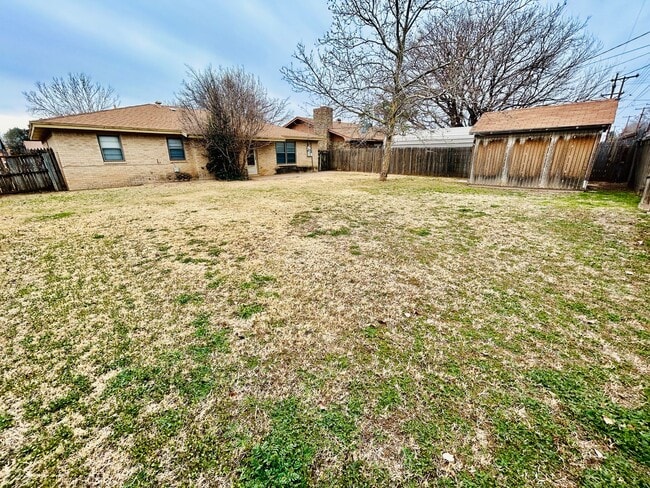 Building Photo - 4914 57th St