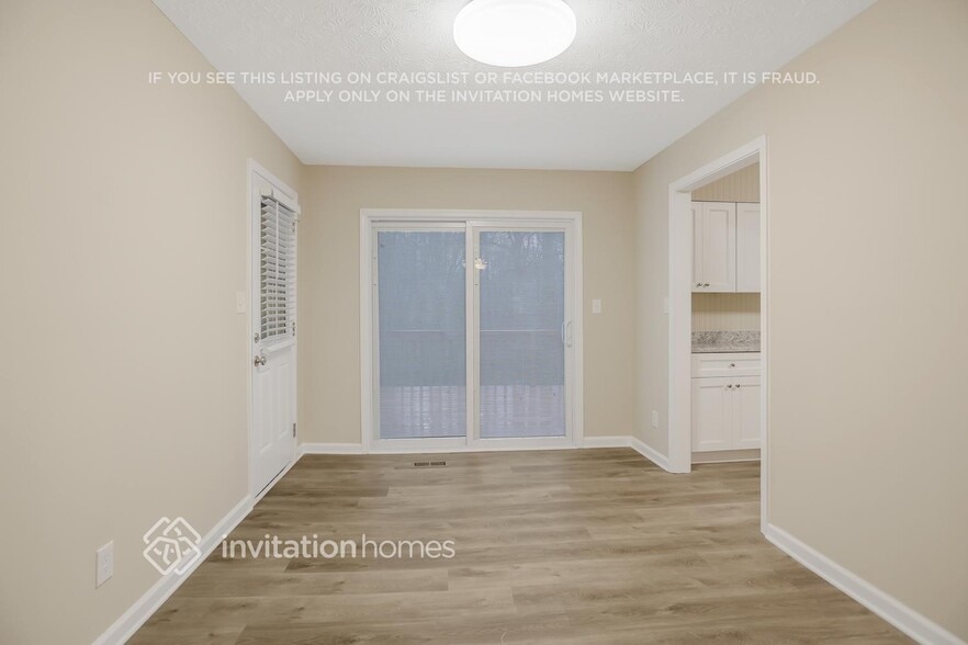 Building Photo - 1439 Summit Chase Dr SW