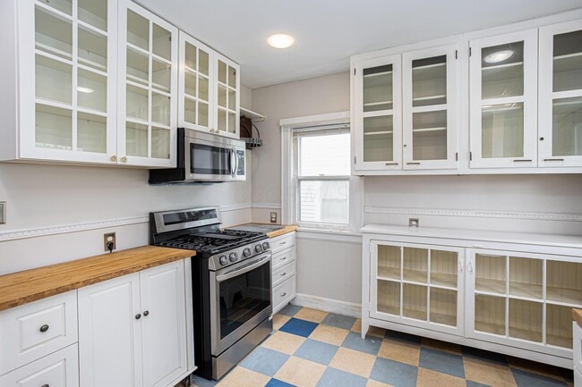 Building Photo - 174 W Weber Rd