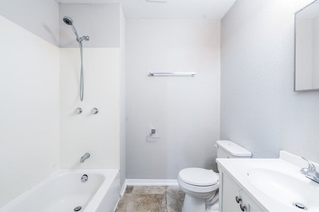 Building Photo - 503 Carrell St