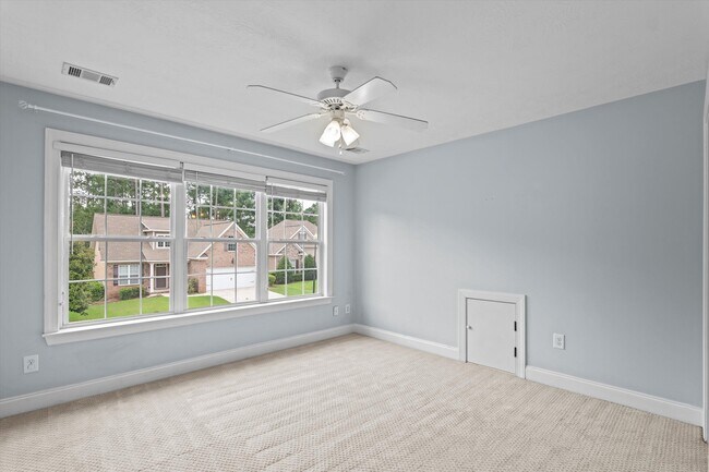 Building Photo - 4117 Chastain Dr