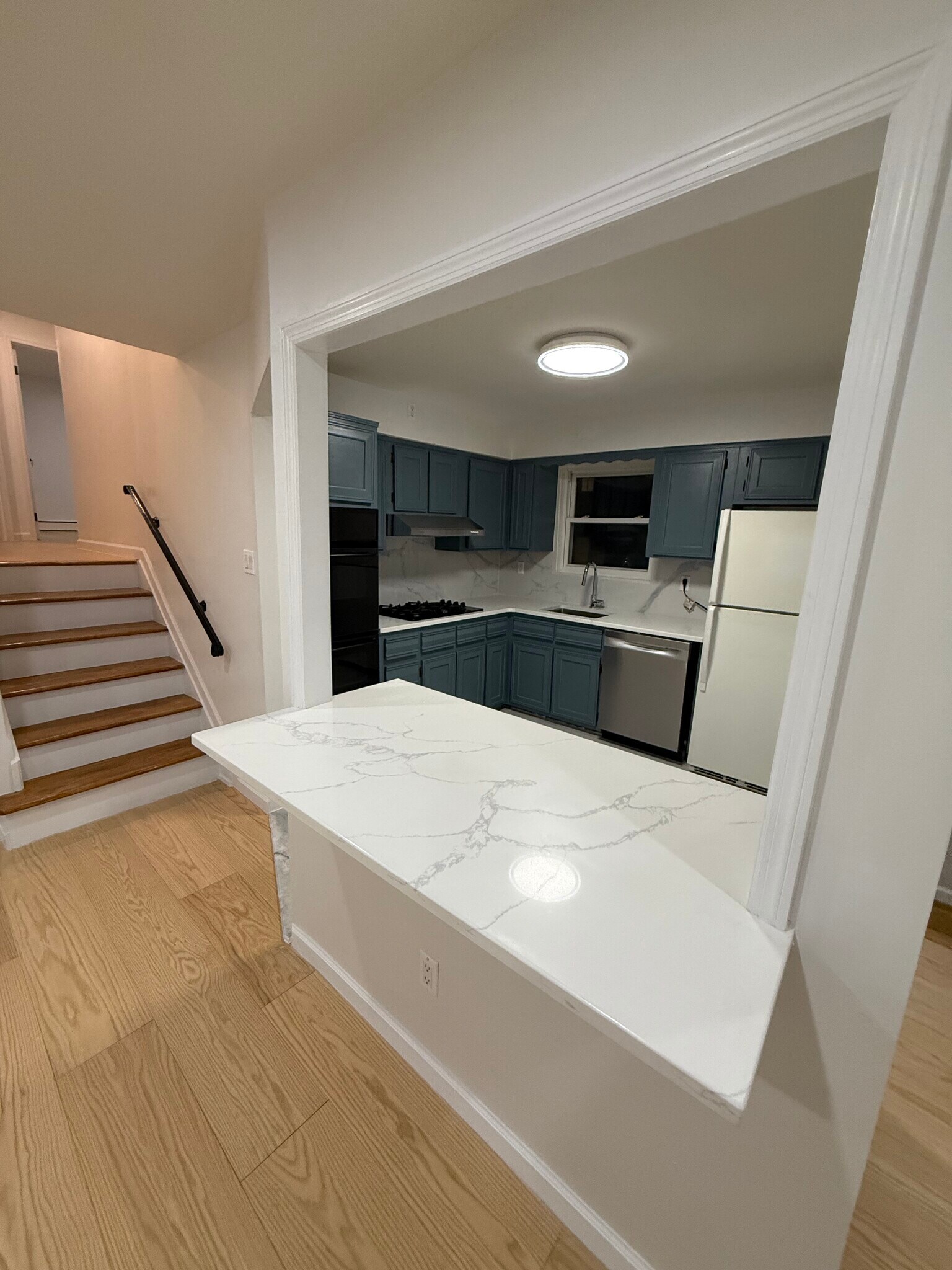 Building Photo - 30 Bay 37th St