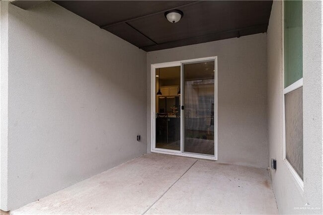 Building Photo - 25 Xavier Ave