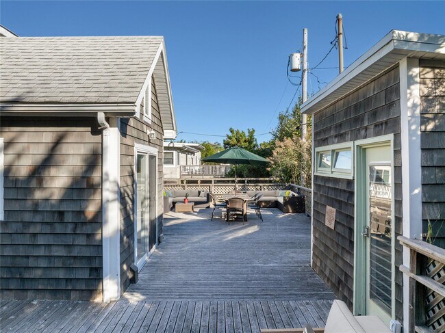 Building Photo - 38 Homesite Ave