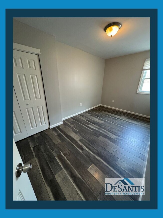 Building Photo - Spacious 4-Bedroom Home with Classic Charm...