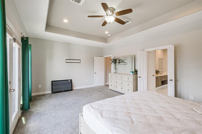 Building Photo - 8404 Safeguard St