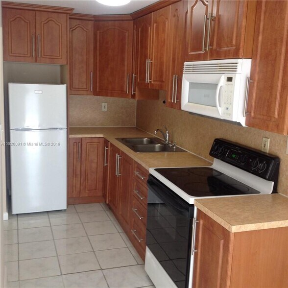 Building Photo - 13334 SW 60th Ter