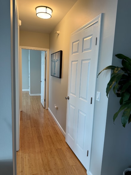 Building Photo - 65 Sherman St