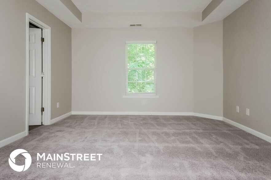 Building Photo - 405 Hawthorne Cir