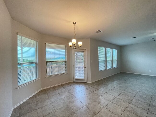 Building Photo - 1816 Cow House Ct