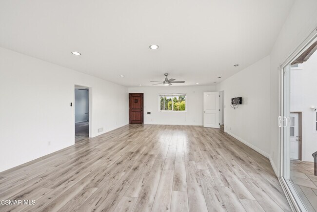 Building Photo - 5076 Escobedo Dr