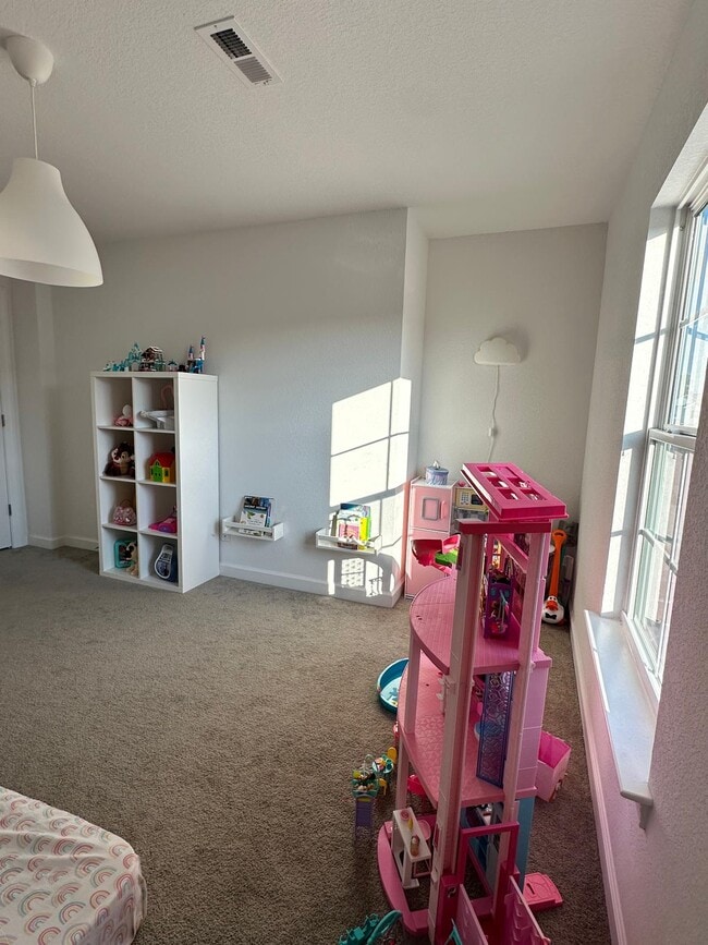 Building Photo - 1229 Jadens Wy