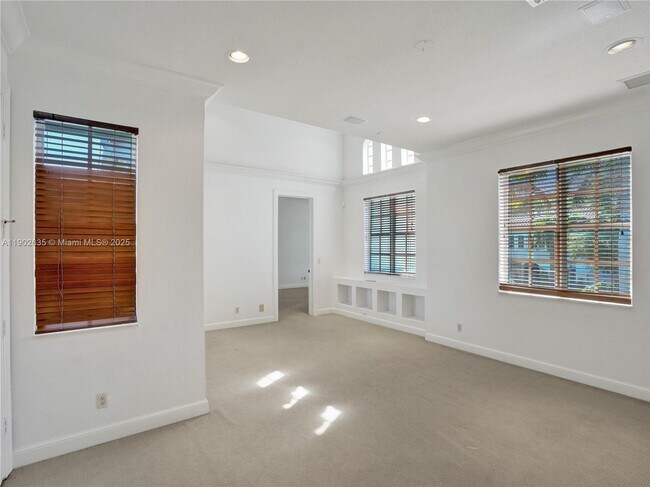 Building Photo - 16291 Bristol Pointe Dr