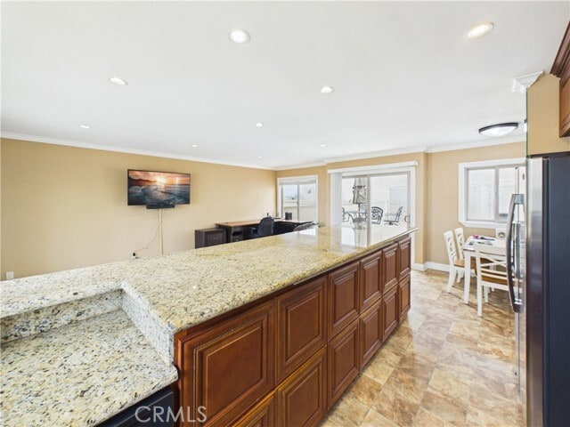Building Photo - 711 CA-1