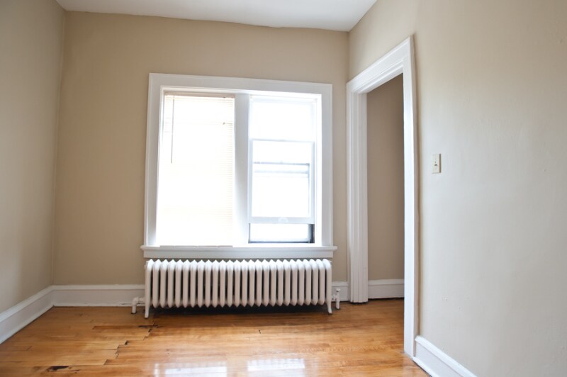 Building Photo - 1603 N Van Buren St