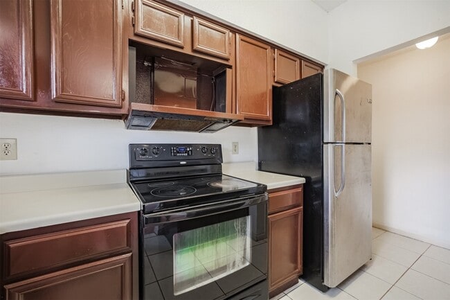 Building Photo - 12500 Brookglade Cir