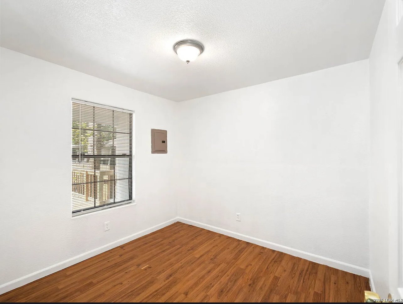 Building Photo - 508 Randall Ave