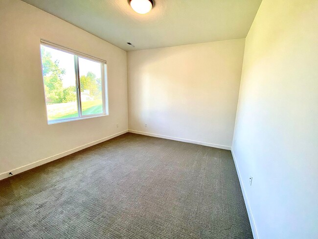 Building Photo - 1258 E Echelon Rdg Ln