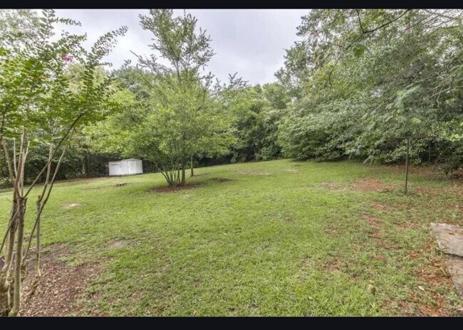 Building Photo - 1553 Hurley Cir